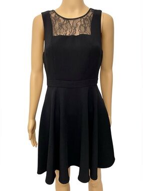 BCBGeneration Fit-and-Flare sleeveless Lace Yoke Black Mini Dress size 6